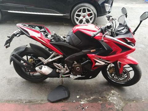 Moto Lineal, Pulsar rs200, 500 km de Recorrido.. Muy buen estado