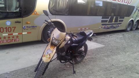 VENDO MOTO PREMIER