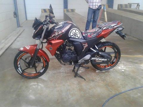 MOTO YAMAHA FZ 2.0