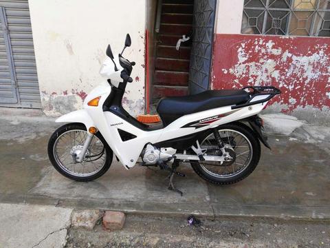 Vendo Moto Wave Del 2015 por Tema Viajee