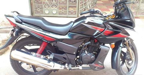 Honda Hero Karizma R, motor 223 cc