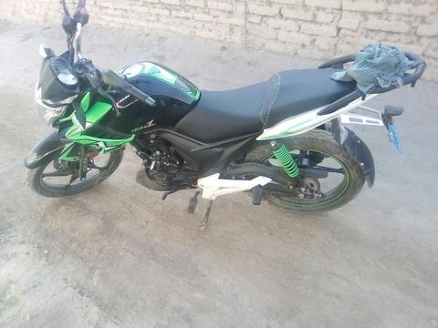 Vendo Moto Italika 150