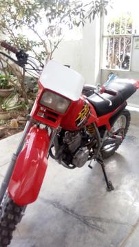 Moto Lineal Hondaxr250