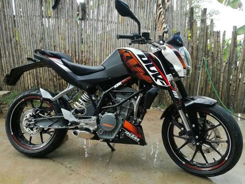 Moto Ktm Duke 200 2015 Muy Conservada