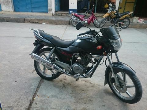 Moto Honda Stom