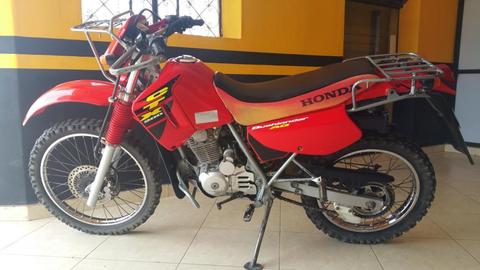 MOTO HONDA CTX 200