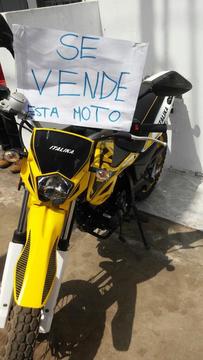 Moto en Venta Negocible Llamen