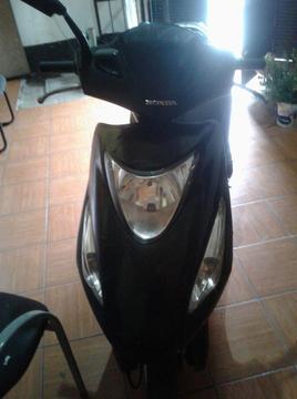 moto honda elite buen estado 2012