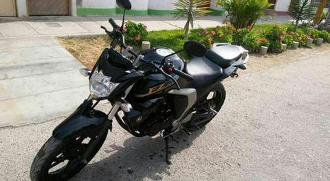 Vendo Moto Yamaha Fz Fi