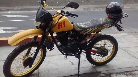 vendo moto en excelente estado