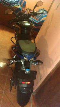 MOTO PULSAR NS 200 un año de uso