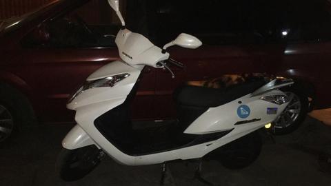 Vendo Honda Elite 125