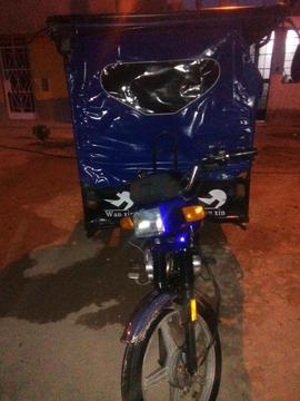 VENDO MOTOTAXI WANXIN 150 A S/. 1700