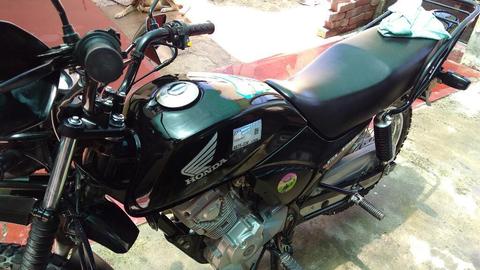 Vendo Moto Honda Gl125 Recorrido 9300 Km