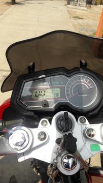 Moto Aprilia 2014 (usada)