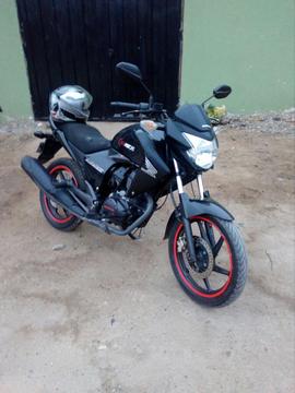 Moto Cb Invictan Honda