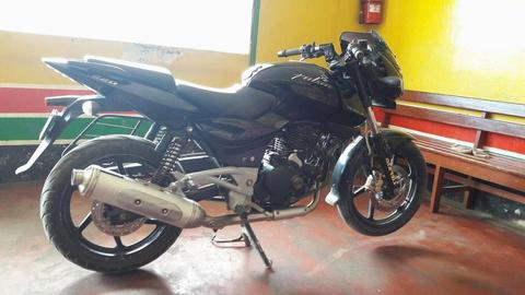 se vende moto pulsar 220