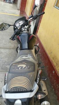 Vendo Moto Bajaj 125st