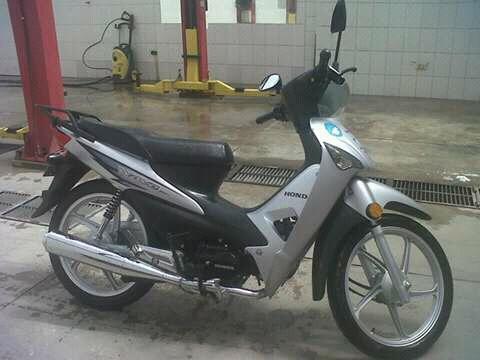 Moto lineal wave 100