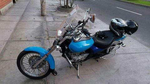Vendo Moto Bajaj Avenger 200cc