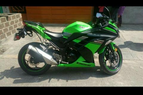 Vendo Moto Kawasaky Ninja 300 Año 2012