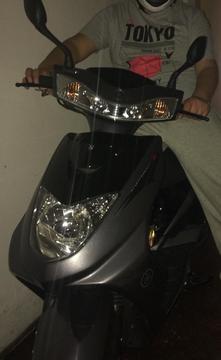 Moto Yamaha Scooter
