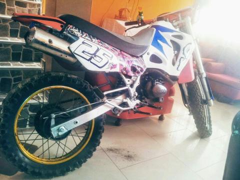 Vendo Moto Cross Llamar 962612316