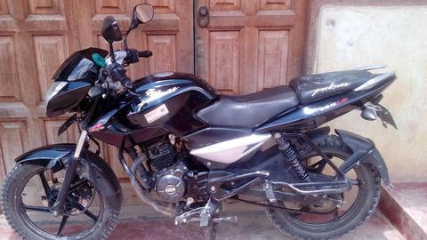 VENDO MOTO PULSAR 135 POR MOTIVO DE VIAJE