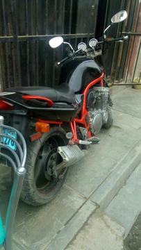 Moto Suzuki Bandit 600