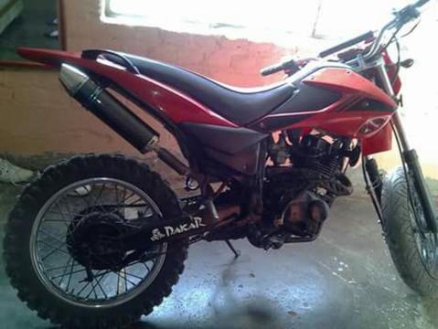 Vendo Moto Italika150