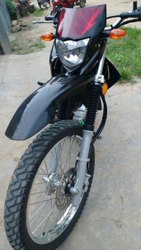 SE VENDE XTZ YAMAHA AÑO 2015 2016