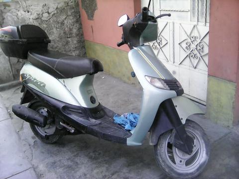 Remato Mi Moto por Motivo de Viaje