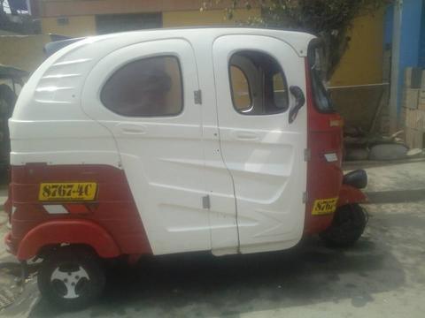 se vende bajaj de dos tienpos moderno