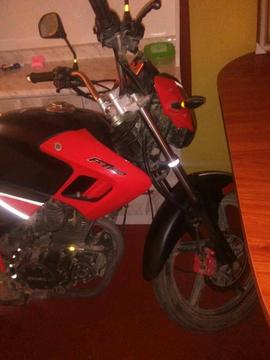 Vendo Moto Italika 180,papeles en Regla