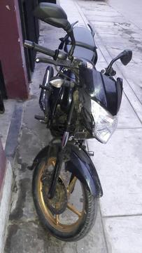 Vendo Pulsar 135 con Soat