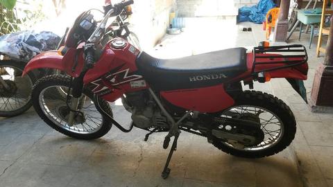 Vendo Honda Xl 200 Año 2012