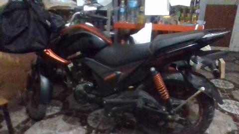 VENDO MOTO LINEAL 150, EN PERFECTAS CONDICIONES