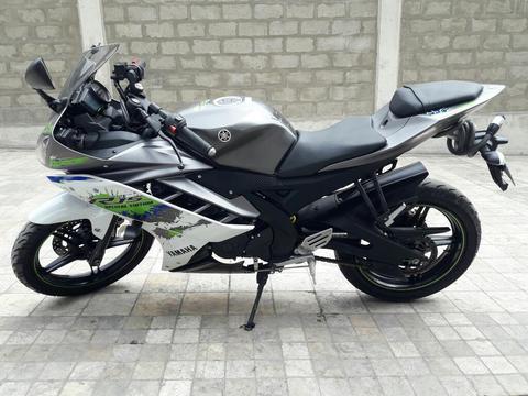 Moto Yamaha R15 2016 Poco Recorrido