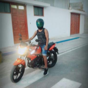 Vendo Moto 3200 Soles