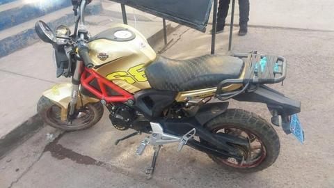 se Vende moto pacific