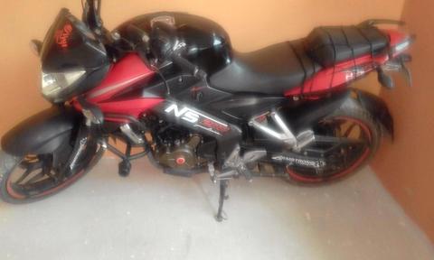 Vendo Moto PULSAR 200 NS