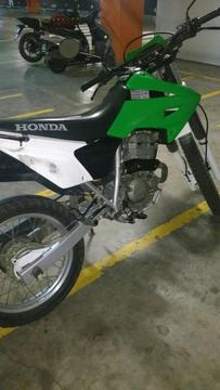 Vendo Moto Honda Tornado
