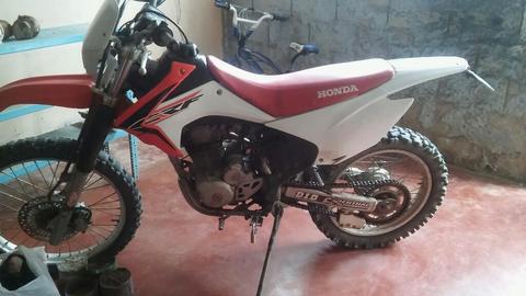 Se Vende Una Crf a 8500 Soles