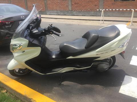 Maxi scooter Suzuki burgman 400