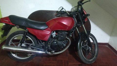Moto lineal Suzuki motor 125