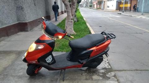 Vendo Mi Moto Scooter 125 con Soat