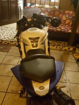 Yamaha R15
