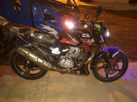 Vendo Mi Moto.150 Modificada Soat Vencid