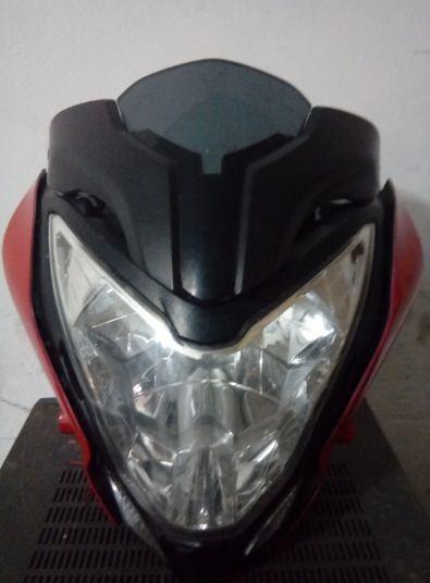 vendo mascara para moto lineal Pulsar NS 200 bajaj adaptable a moto china