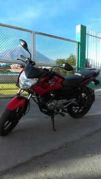 Vendo Pulsar 135